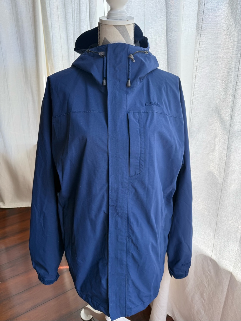 Vintage Cabela's Men's Navy Hooded Raincoat